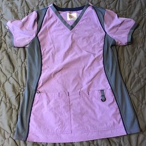 Scrubstar lavender small top